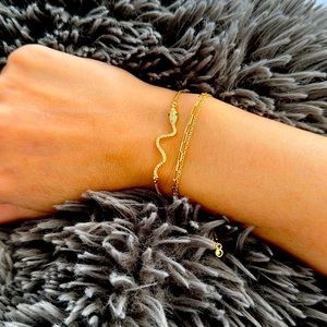 Gold snake adjustable bracelet